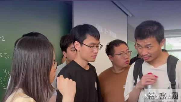 韦神和王虹的数学界成就