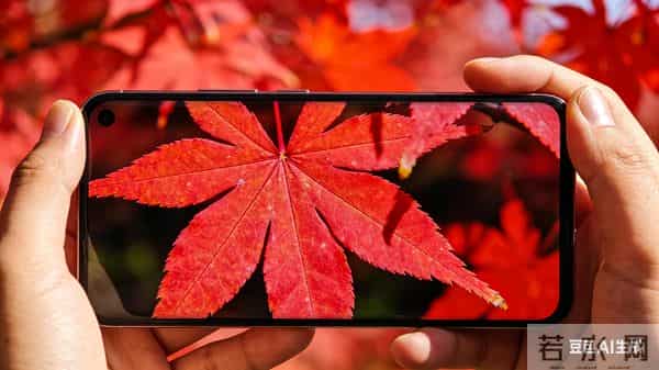 花7千买华为?65%用户力挺,35%痛骂智商税,争议背后藏着3个真相