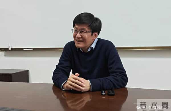 新晋院士梁作堂：深耕粒子物理四十载，“是一个纯粹的科学家”