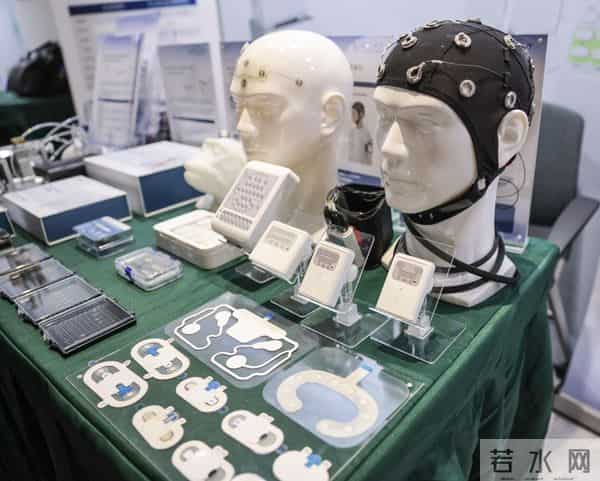 国内首次大规模多赛道脑机接口竞技赛在沪举行，参赛队员平均年龄仅25岁