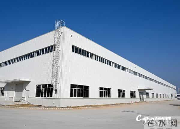 华彩光电华中基地投产 电子级保护膜实现量产