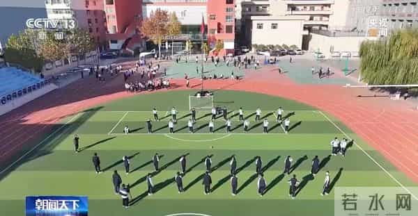 “一部手机就能解放父母”？“AI带娃”靠谱吗？