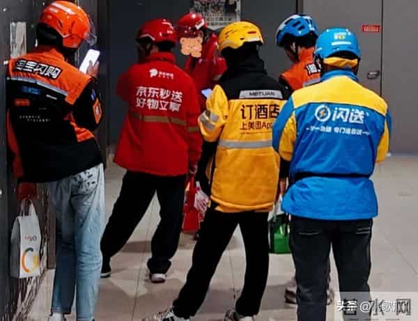 饿了么更名淘宝闪购?不是“换马甲”,是阿里本地生活的生死局