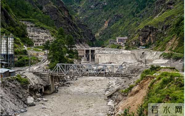 中国攻克世界级难题?1.2万亿引爆西藏经济,领先世界半个世纪