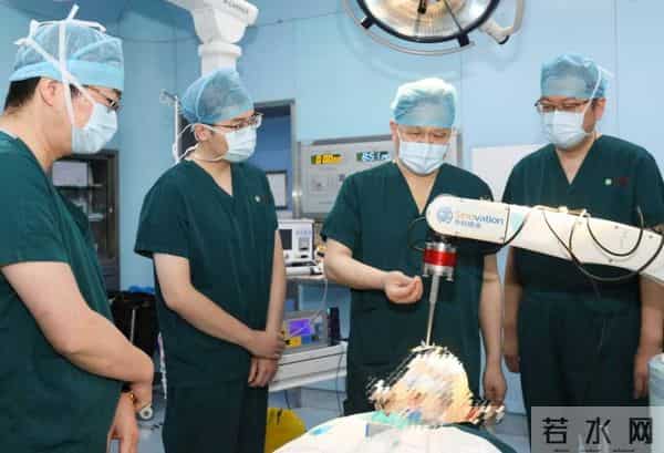 新天工开物 - 中风失语者躺上这张“床”,你能“听”到他的心里话