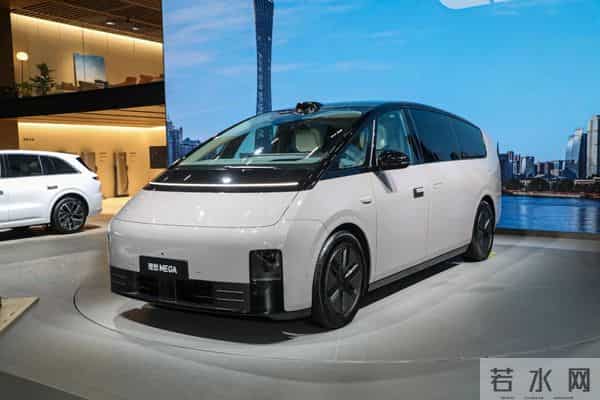 汽车业务亏损，李想造AI眼镜能拯救腰斩的股价吗？