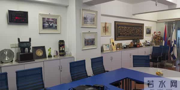 中国招收机器人攻读戏剧博士