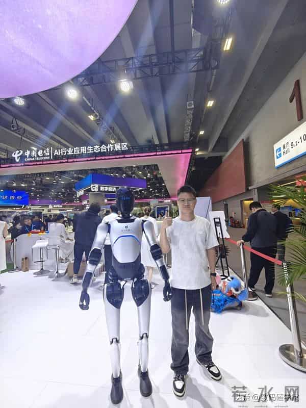 看完2025数智科技生态大会，我第一次觉得运营商也能很会搞AI