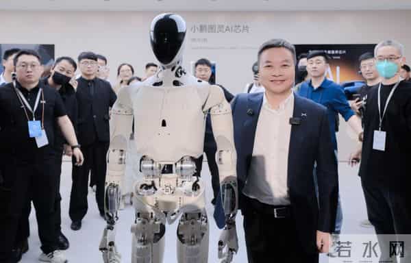 汽车业务亏损，李想造AI眼镜能拯救腰斩的股价吗？