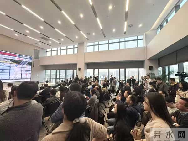 汇聚资本之力，共筑脑机未来新蓝图 2025脑机接口大会投资合作论坛成功举办