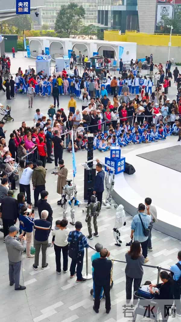 总台举办机器人互动展演,线上线下共掀智造浪潮