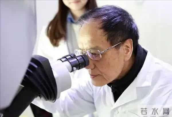 美俄都没攻克的世界难题，被中国一老头突破，奖励1050万他全捐了