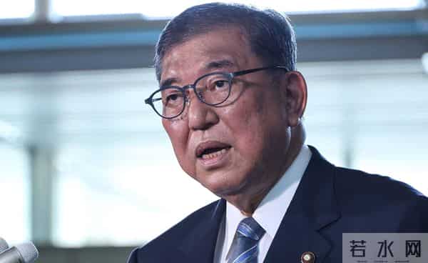 中法北京谈完，马克龙启程下一站，临走通告全球，日本怕啥来啥