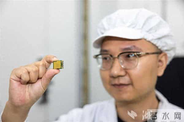 装上指甲大小芯片 一年省电2.4亿元