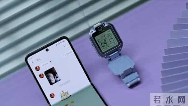 儿童手表代替手机,化身青少年社交硬通货