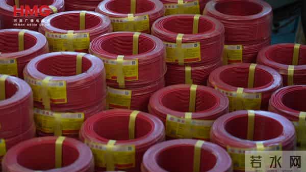 新乡:日产“500公里”!数字化助力特种电缆“加速跑”