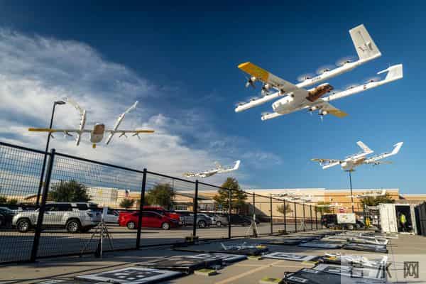 30分钟收到急需药！沃尔玛亚特兰大首飞，亚马逊坐不住了