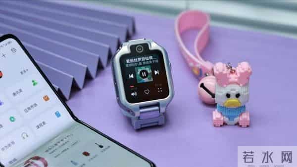 儿童手表代替手机,化身青少年社交硬通货