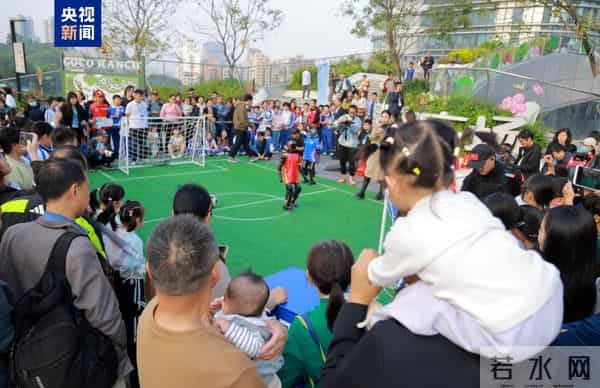 总台举办机器人互动展演,线上线下共掀智造浪潮