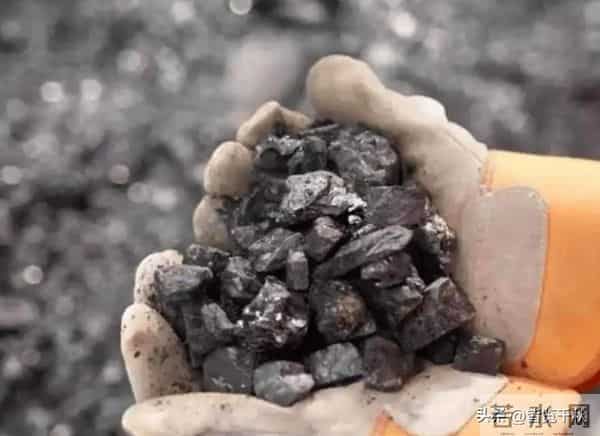 没有美国的技术,中国永远造不出国产芯片?现实啪啪打脸了