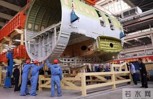 比头发丝还细的丝，能扛200公斤，中国打破美西方垄断实现量产