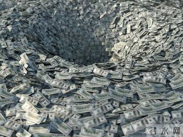 特朗普赚大了，AI计划刺激消费，马斯克预言-AI将解决美债危机！