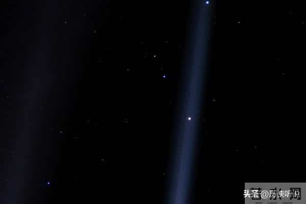 距地球231亿公里的旅行者号，传回照片：人类可能不是唯一生命