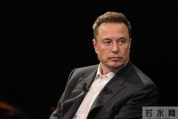 马斯克吹牛成真了！渐冻症患者植入脑机接口后，靠意念吃饭