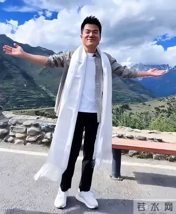 俞敏洪也没想到，董宇辉会因香港火灾后的一个举动，实现口碑暴增