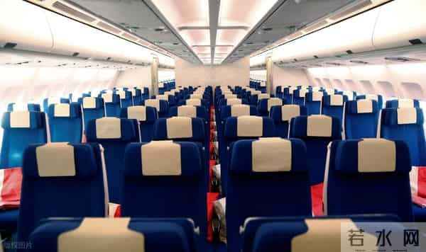 多家航司把经济舱的“好座位”锁了:要你“变相付费”