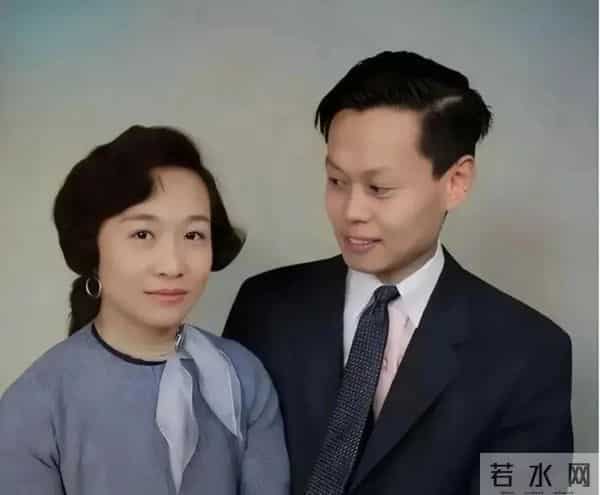 杨振宁书香门第，李政道来自商人家庭，两位夫人现身诺奖非常耀眼