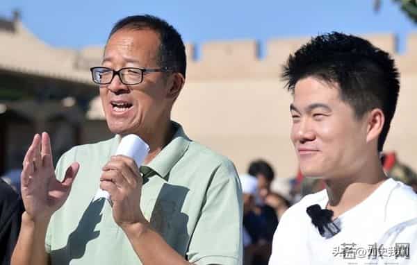 俞敏洪也没想到，董宇辉会因香港火灾后的一个举动，实现口碑暴增