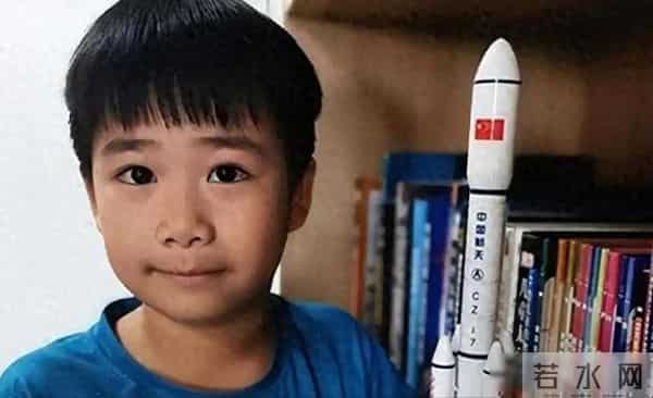 浙江10岁男孩家中自制火箭，惊动央视，父亲：他说的内容我听不懂