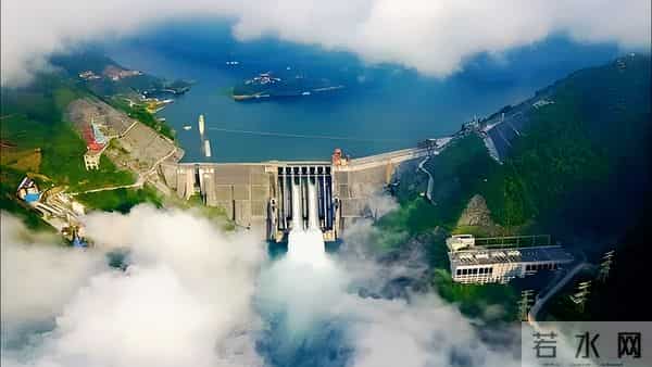 中国攻克世界级难题！1.2万亿引爆西藏经济，领先世界半个世纪