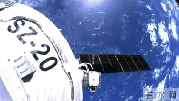 送走神舟二十号乘组后，驻留空间站的航天员，面临一项艰巨任务