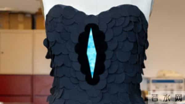 科学家用纳米技术复刻极乐鸟黑羽,结果竟让自然造物彻底完败!