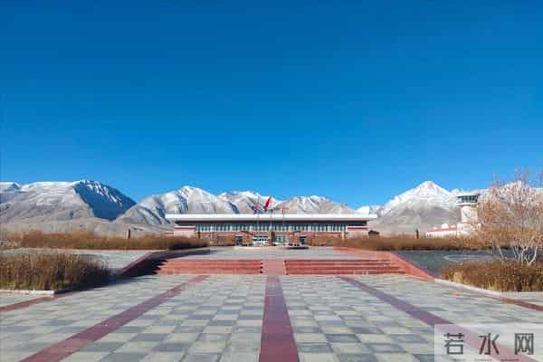 中国“贫穷”的机场，耗费16亿每天一次航班，14年内从未赚过钱！