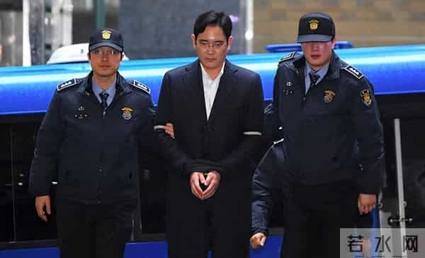 不准踏入中国市场一步？曾在中年入千亿，如今三星却登门“求饶”