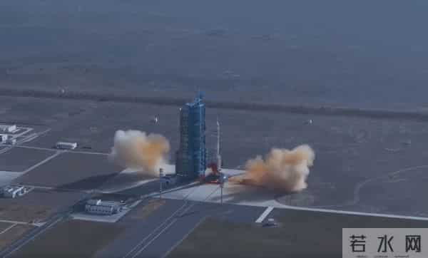 美媒:中国发射了替换舱解救被困航天员,损坏的太空船归期未定