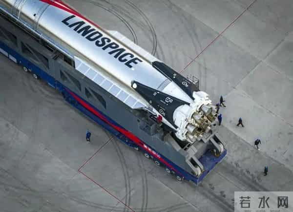 我国可复用火箭成功首飞！“受伤的”神舟二十号或择机返回地球