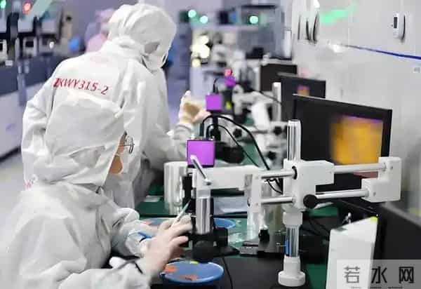 不准踏入中国市场一步？曾在中年入千亿，如今三星却登门“求饶”