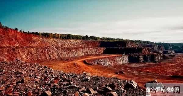 一夜之间彻底变了,30亿吨铁矿“重见天日”,外媒:中国或改写全球格局