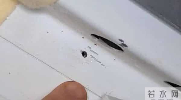 美媒:中国发射了替换舱解救被困航天员,损坏的太空船归期未定