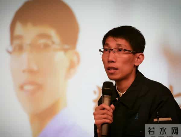 中国技校生立大功,成功破解西方发动机绝密技术,国家奖励800万