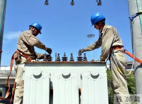 20年前还在拉闸限电，现在却向14国输电，中国怎么实现电力自由的