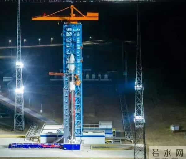 “朱雀”飞天送“昊龙”！我国首款复用火箭将送首架航天飞机上天