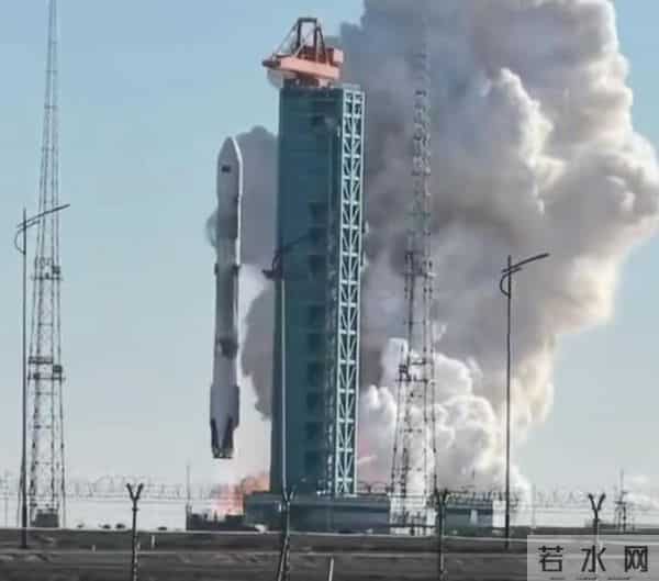 朱雀三号“差一步”完美：中国火箭为啥非要“重复用”？