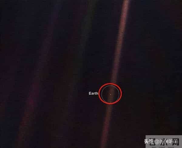 距地球231亿公里的旅行者号，传回照片：人类可能不是唯一生命