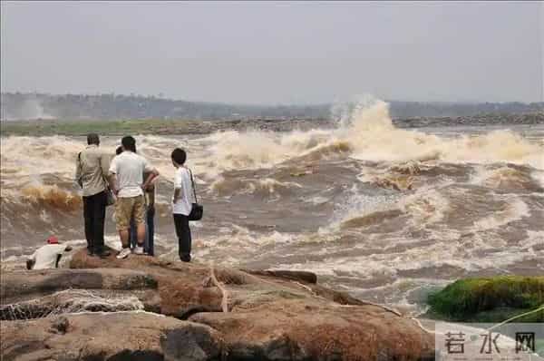 全世界最反差的河流，一面温柔似水，一面暴跳如雷！