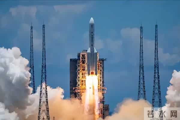 特讯！朱雀三号火箭回收失败，外媒嘲讽中美差距，网友不骂反赞